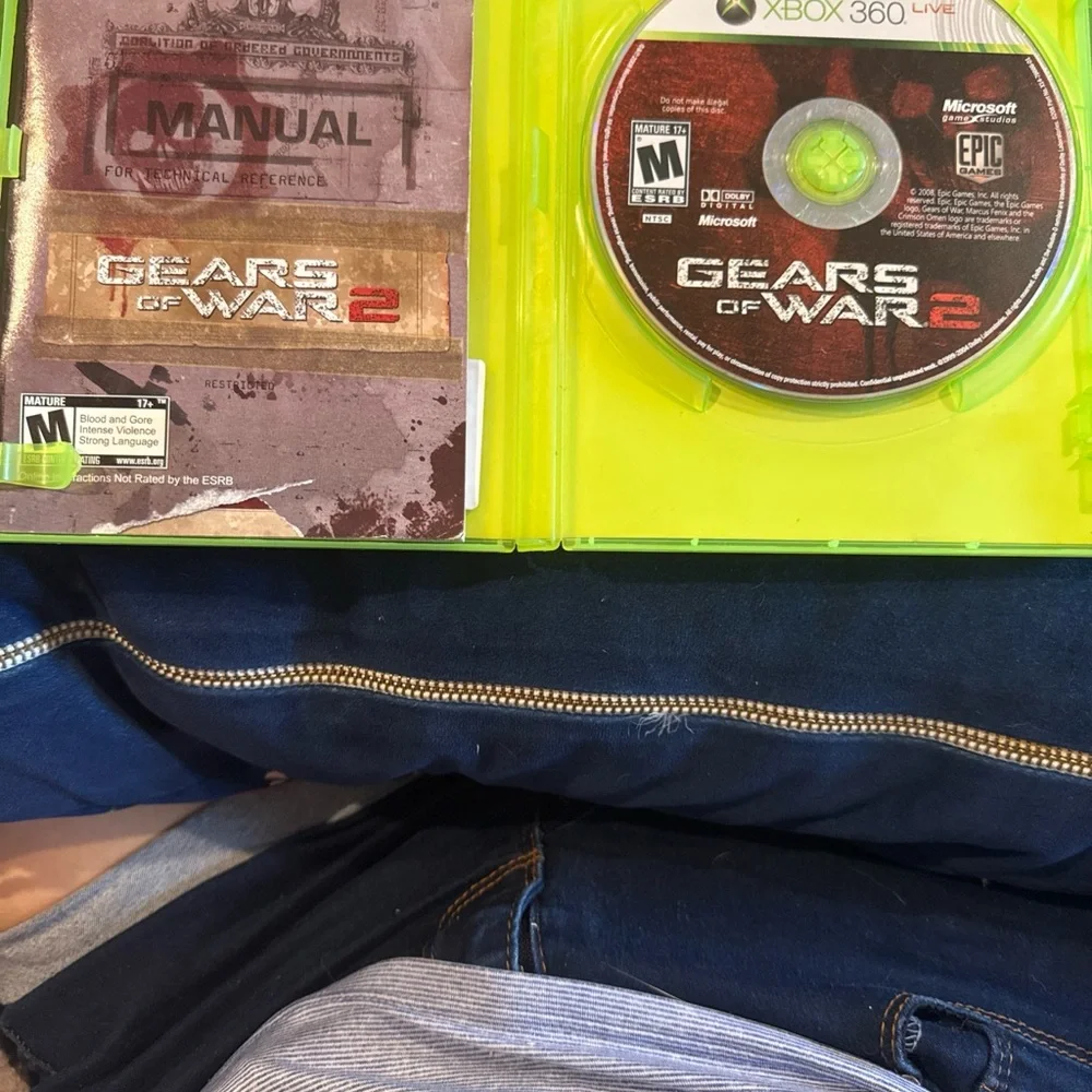 Microsoft Gears of War 2 for Xbox 360 - Green Case